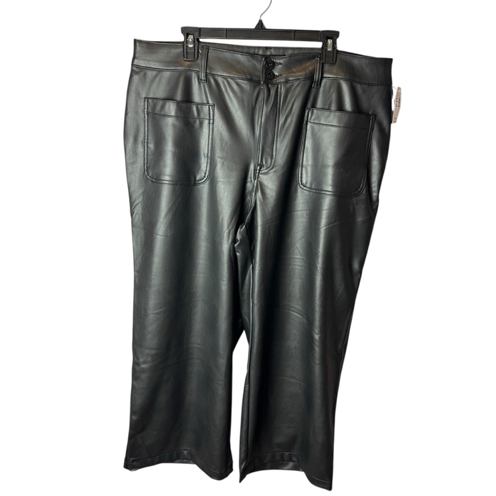 Edgely by Maurice’s Faux Leather Cropped Pant 20W Short